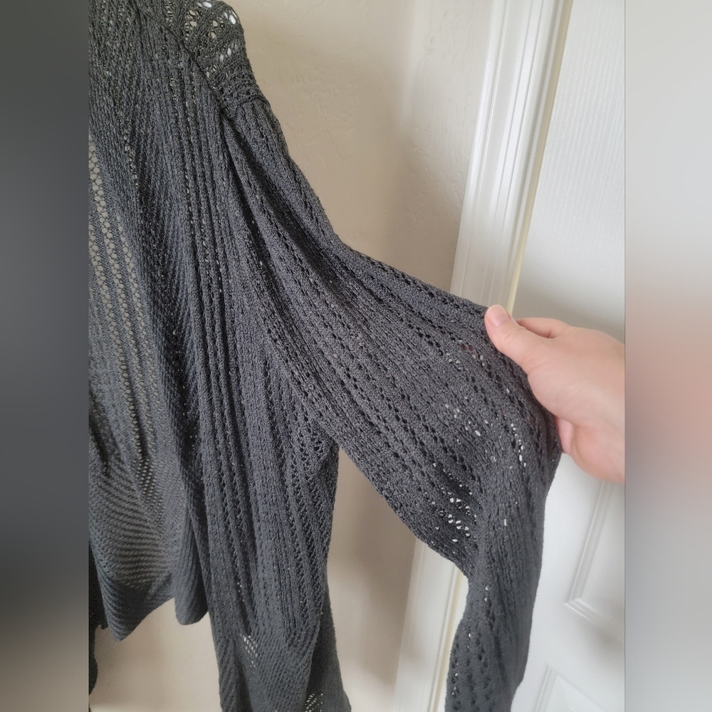 Belldini 2X crochet-knit lightweight cardigan - Picture 3 of 7